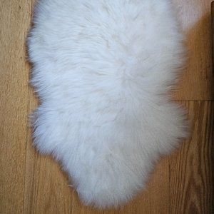 IKEA Sheepskin Rug "ULLERSLEV" in off-white